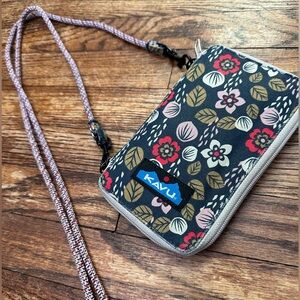 KAVU Floral Crossbody Wallet